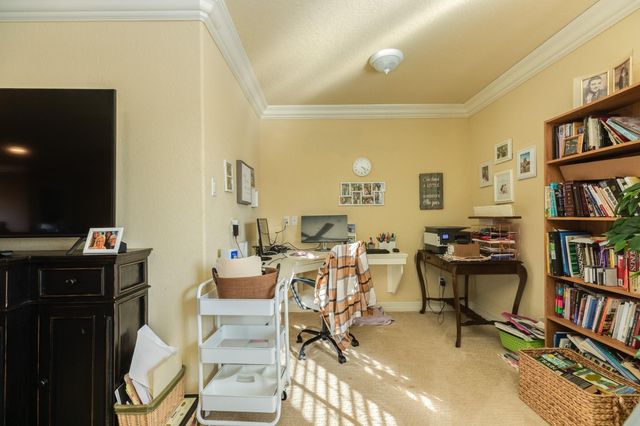 204 Arrowhead Drive, Lake Jackson, TX 77566