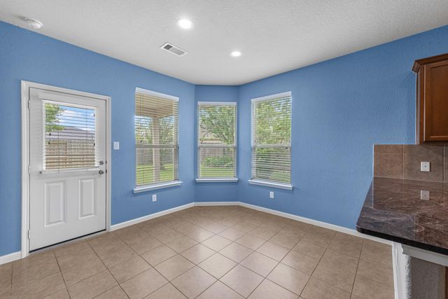 7202 Northfork Drive, Pearland, TX 77584