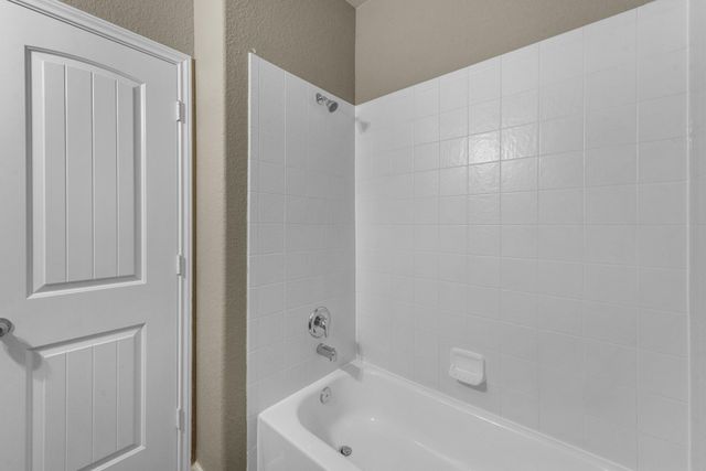 7202 Northfork Drive, Pearland, TX 77584