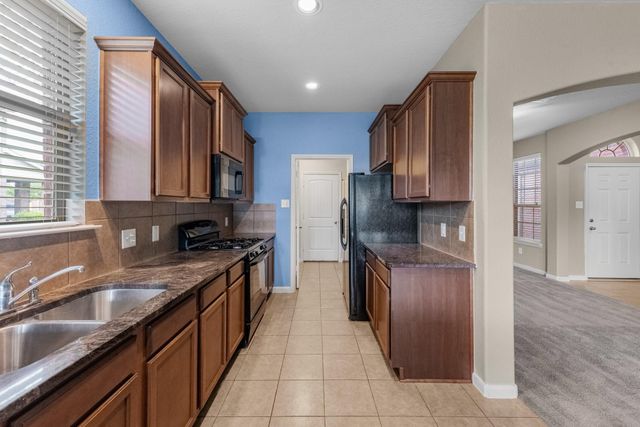 7202 Northfork Drive, Pearland, TX 77584