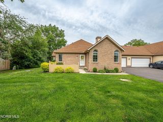 103 Turnbury Lane, Perrysburg, OH 43551