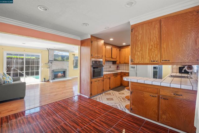 96 Corte Eulalia, San Lorenzo, CA 94580