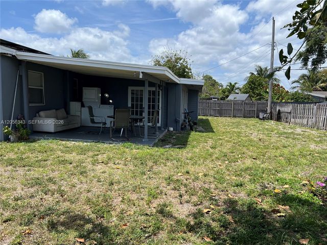 1885 NE 53rd Street, Pompano Beach, FL 33064