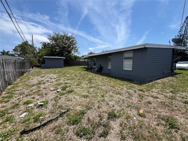 1885 NE 53rd Street, Pompano Beach, FL 33064