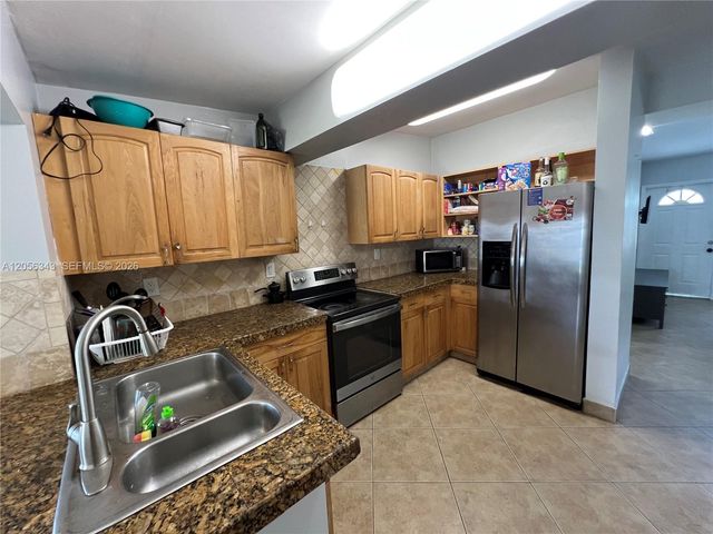 1885 NE 53rd Street, Pompano Beach, FL 33064