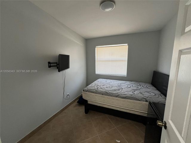 1885 NE 53rd Street, Pompano Beach, FL 33064