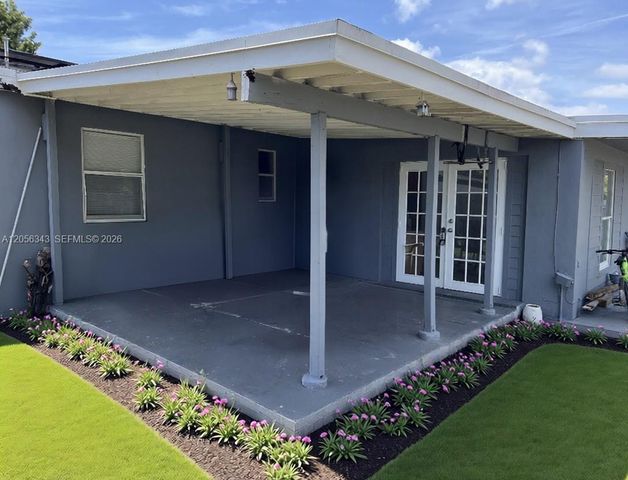 1885 NE 53rd Street, Pompano Beach, FL 33064