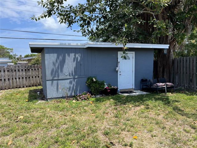 1885 NE 53rd Street, Pompano Beach, FL 33064