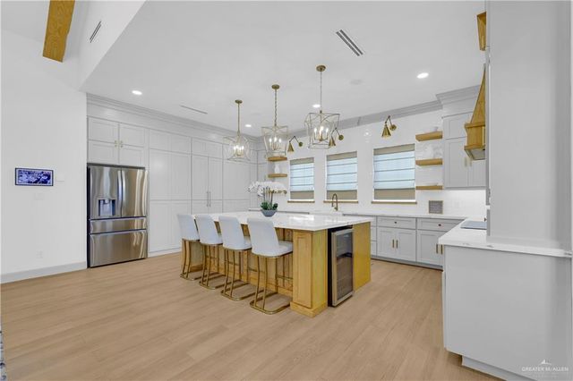 2905 Nacona Drive, Edinburg, TX 78542