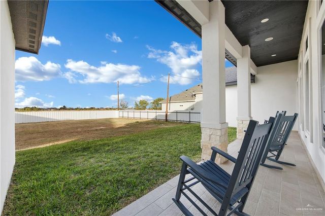 2905 Nacona Drive, Edinburg, TX 78542