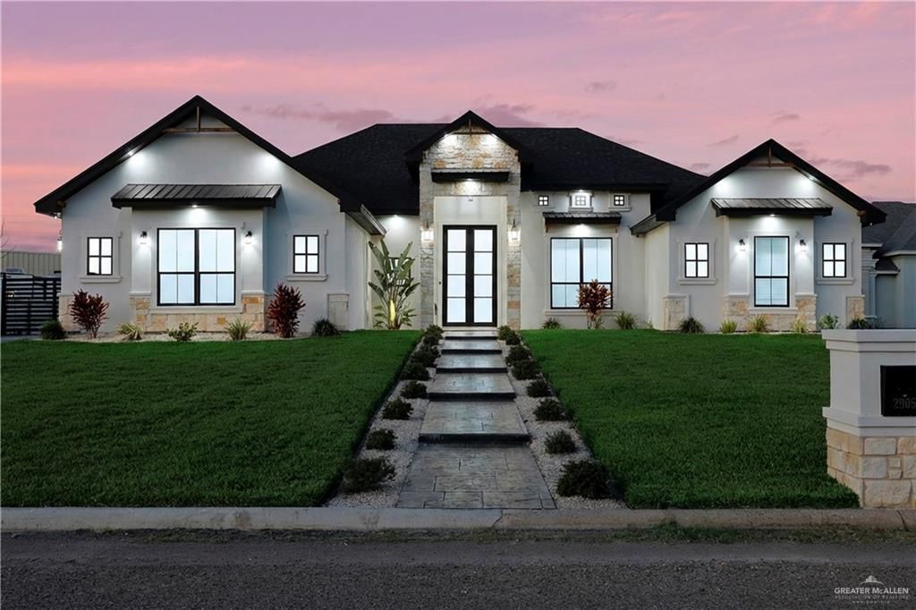 2905 Nacona Drive, Edinburg, TX 78542