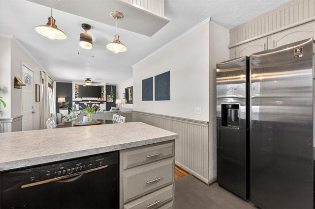 5501 Roe Avenue, Roeland Park, KS 66205