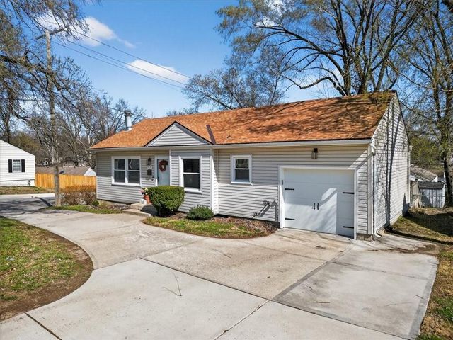 5501 Roe Avenue, Roeland Park, KS 66205