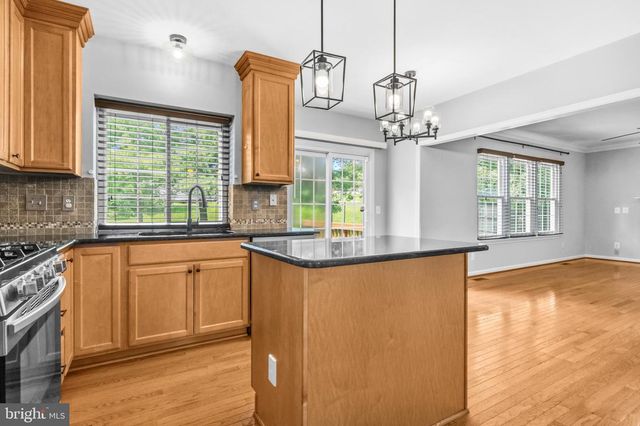 16270 GAYLE CT, Triangle, VA 22172