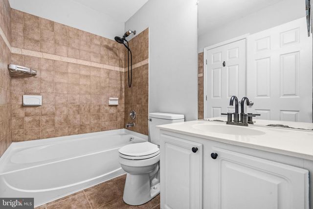 16270 GAYLE CT, Triangle, VA 22172