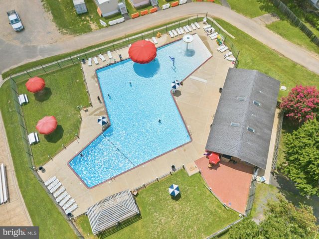 16270 GAYLE CT, Triangle, VA 22172
