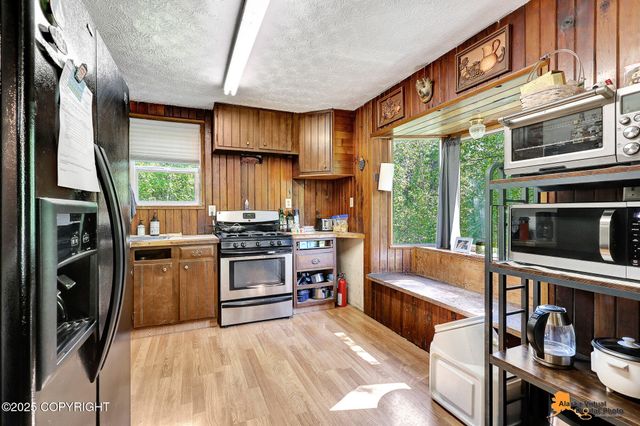 5150 N Aycock Place, Wasilla, AK 99623