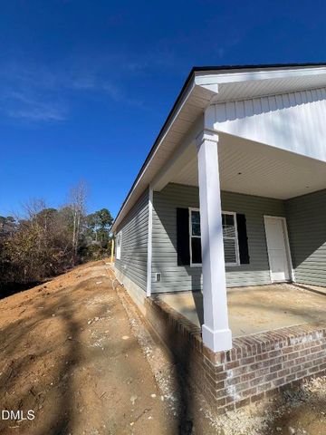 1711 Elizabeth Drive, Kinston, NC 28504