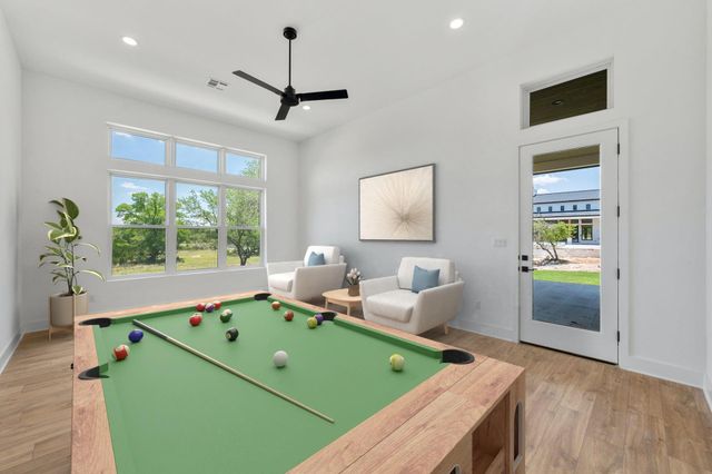 125 Stockman DR, Dripping Springs, TX 78620