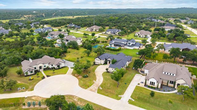 125 Stockman DR, Dripping Springs, TX 78620