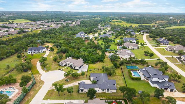 125 Stockman DR, Dripping Springs, TX 78620