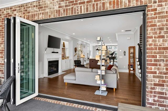 263 Devin NE Place 24, Atlanta, GA 30305