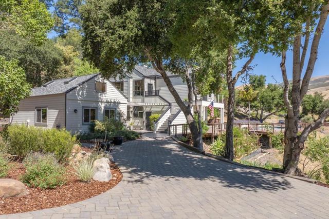 31315 Via La Naranga, Carmel Valley, CA 93924