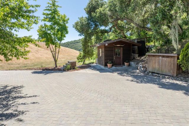 31315 Via La Naranga, Carmel Valley, CA 93924