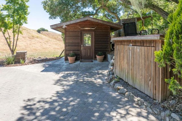 31315 Via La Naranga, Carmel Valley, CA 93924