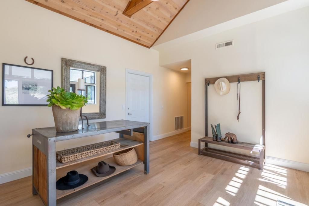 Image 10 of property listing at 31315 Via La Naranga, Carmel Valley, CA 93924