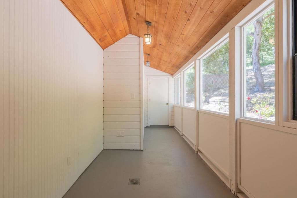 Image 21 of property listing at 31315 Via La Naranga, Carmel Valley, CA 93924