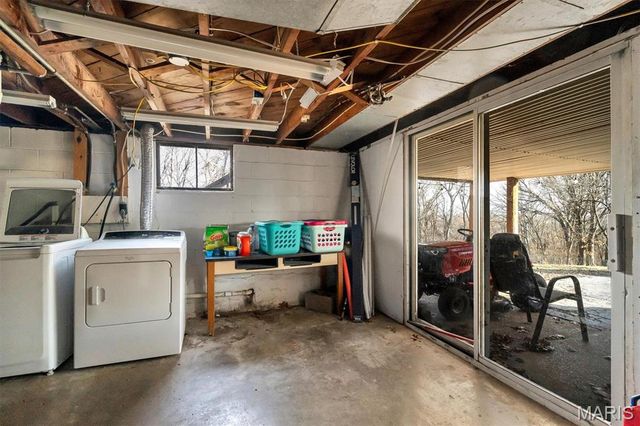 5209 Roberta Drive, High Ridge, MO 63049