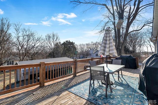 5209 Roberta Drive, High Ridge, MO 63049