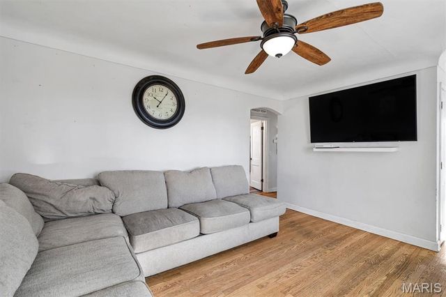 5209 Roberta Drive, High Ridge, MO 63049