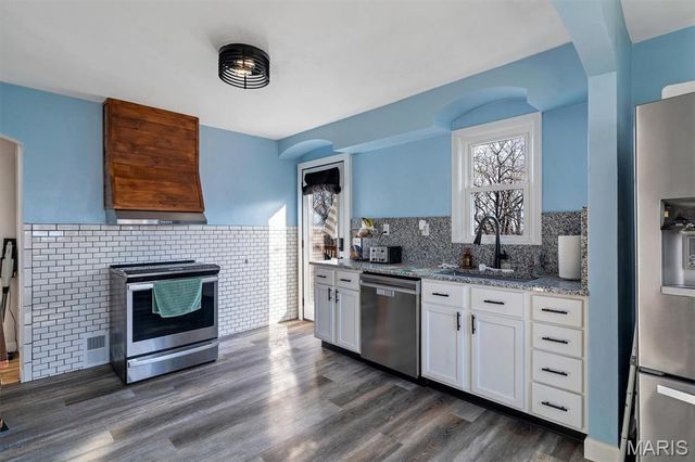 5209 Roberta Drive, High Ridge, MO 63049