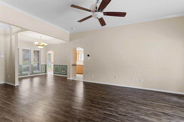 4908 Oldfield Drive, Arlington, TX 76016