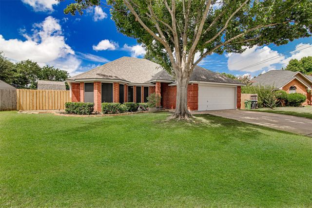 4908 Oldfield Drive, Arlington, TX 76016