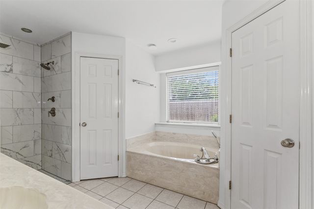 4908 Oldfield Drive, Arlington, TX 76016