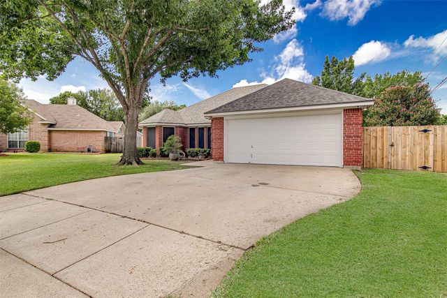 4908 Oldfield Drive, Arlington, TX 76016