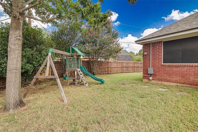 4908 Oldfield Drive, Arlington, TX 76016