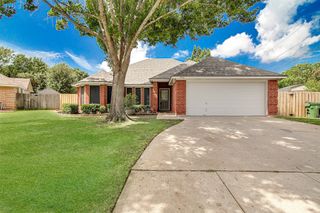 4908 Oldfield Drive, Arlington, TX 76016
