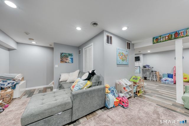 11 Westminster Avenue, Shelton, CT 06484