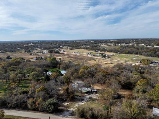 279 Carlisle Court, Springtown, TX 76082