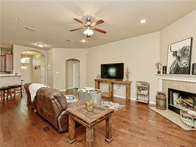 116 Barn Owl LOOP, Leander, TX 78641