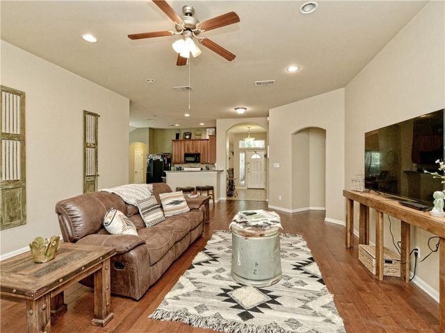 116 Barn Owl LOOP, Leander, TX 78641