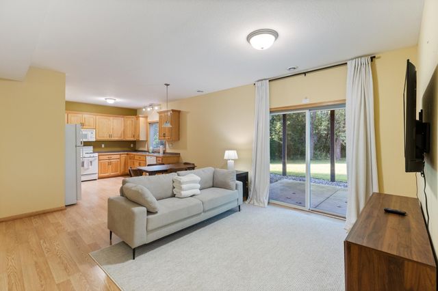 16096 Harmony Path, Lakeville, MN 55044