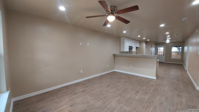 1166 Fitch, San Antonio, TX 78211