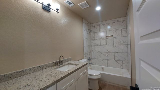 1166 Fitch, San Antonio, TX 78211