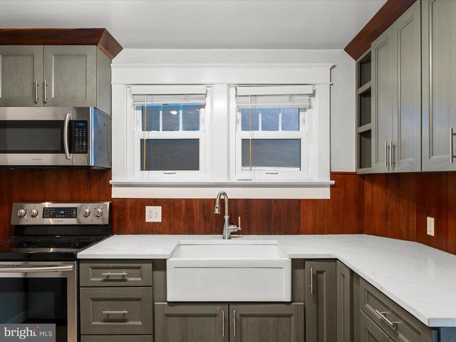 107 E MONMOUTH ST, Winchester, VA 22601