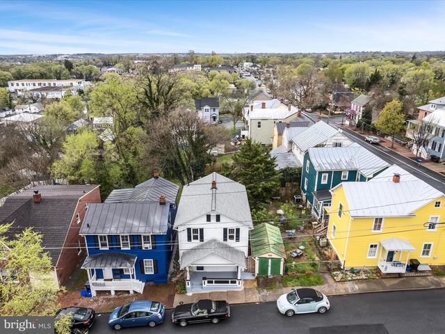 107 E MONMOUTH ST, Winchester, VA 22601